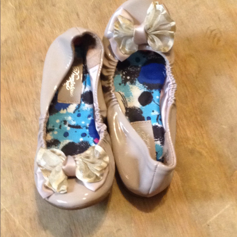 Scrunched flat